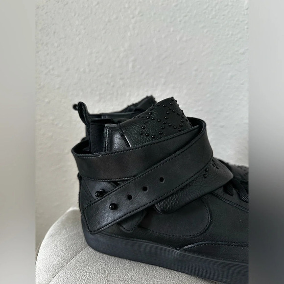 Nike Blazer Twist Mid Trainers Leather Black Size 7 - Picture 2 of 10